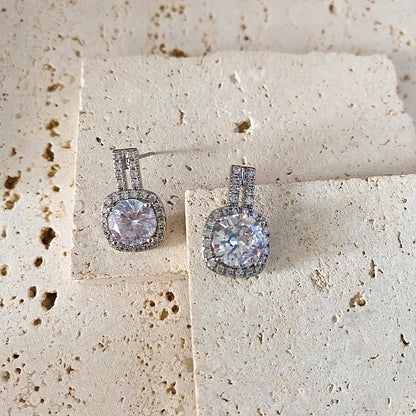 Lxalry Rhodium Moissanite Halo Earrings – Hypoallergenic, 70-Point Prism Glow, Luxury Gift for Weddings & Daily Wear