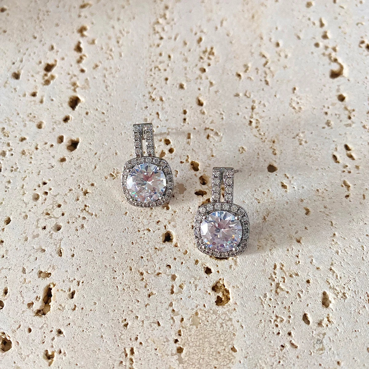 Lxalry Rhodium Moissanite Halo Earrings – Hypoallergenic, 70-Point Prism Glow, Luxury Gift for Weddings & Daily Wear