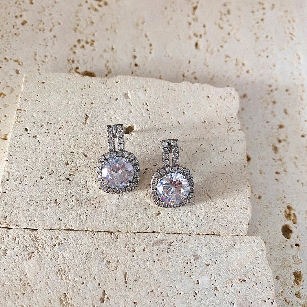 Lxalry Rhodium Moissanite Halo Earrings – Hypoallergenic, 70-Point Prism Glow, Luxury Gift for Weddings & Daily Wear