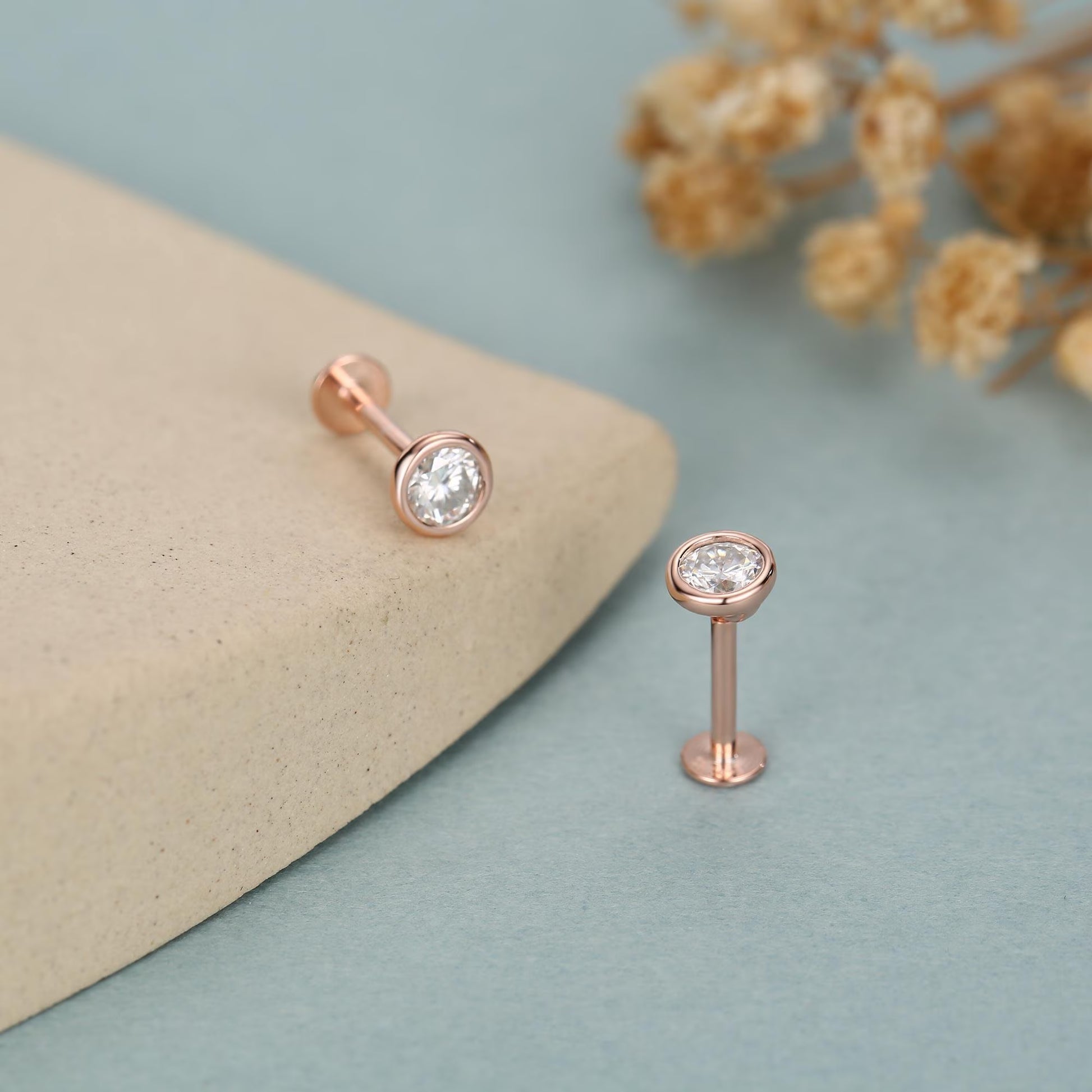 Sterling Silver 4Mm round Moissanite Bezel 16G Flat Back Labret Earrings